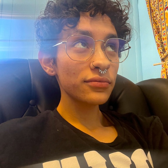 Meet your Posher, Maddie - Picture 2 of 3